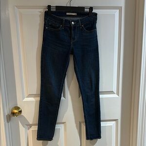 Levi's 711 Skinny Jeans Size 25 Junior Medium Wash EUC
